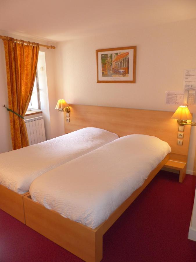 Hotel Logis Auberge De L'Isard سان-لاري المظهر الخارجي الصورة