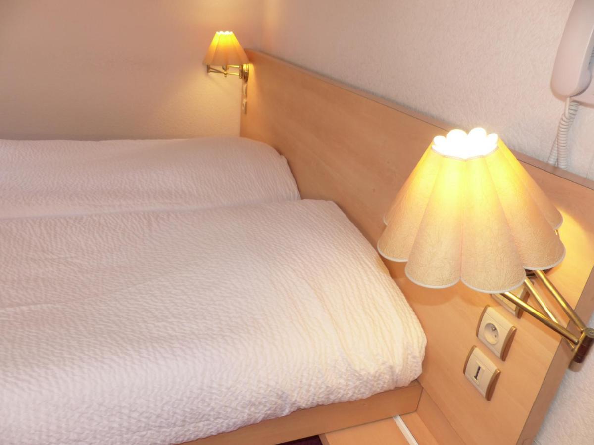 Hotel Logis Auberge De L'Isard سان-لاري المظهر الخارجي الصورة